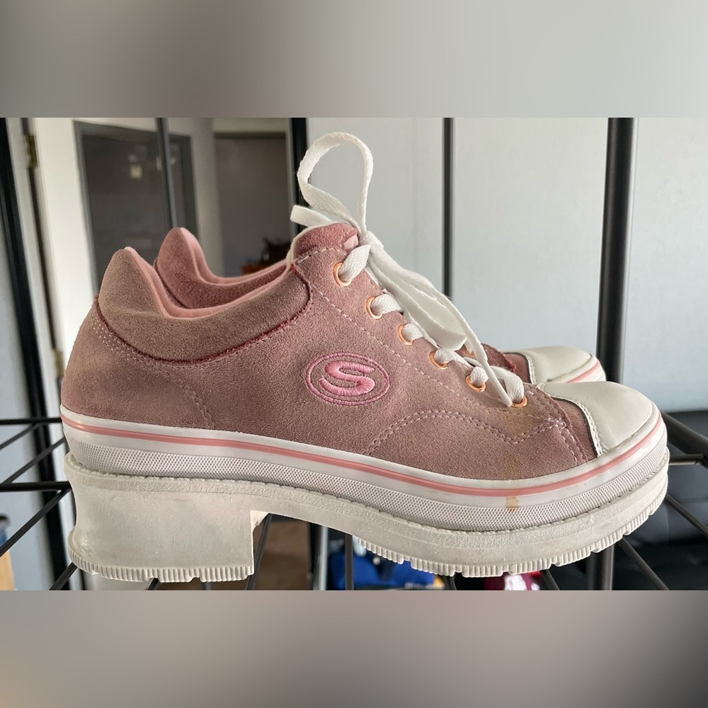 Rare Deadstock Skechers Heartbeat Softy Y2k Platform Sneaker size 6.5